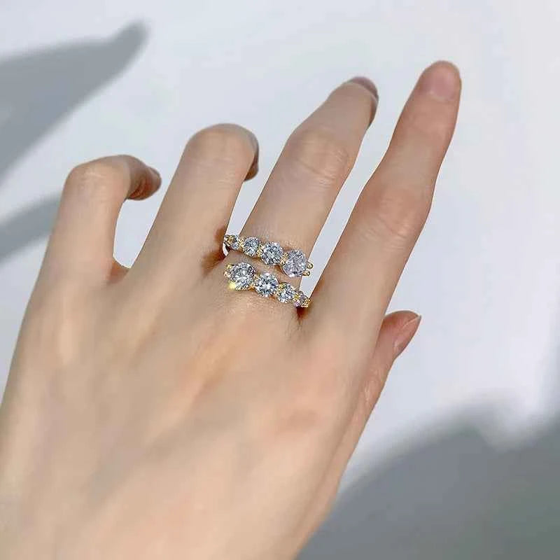 Anel Dedinho Moissanite 10 Pedras (3,26ct) em Prata 925 com Ródio ou Ouro, Design Torcido, Moissanite Cor D VVS1 Certificada