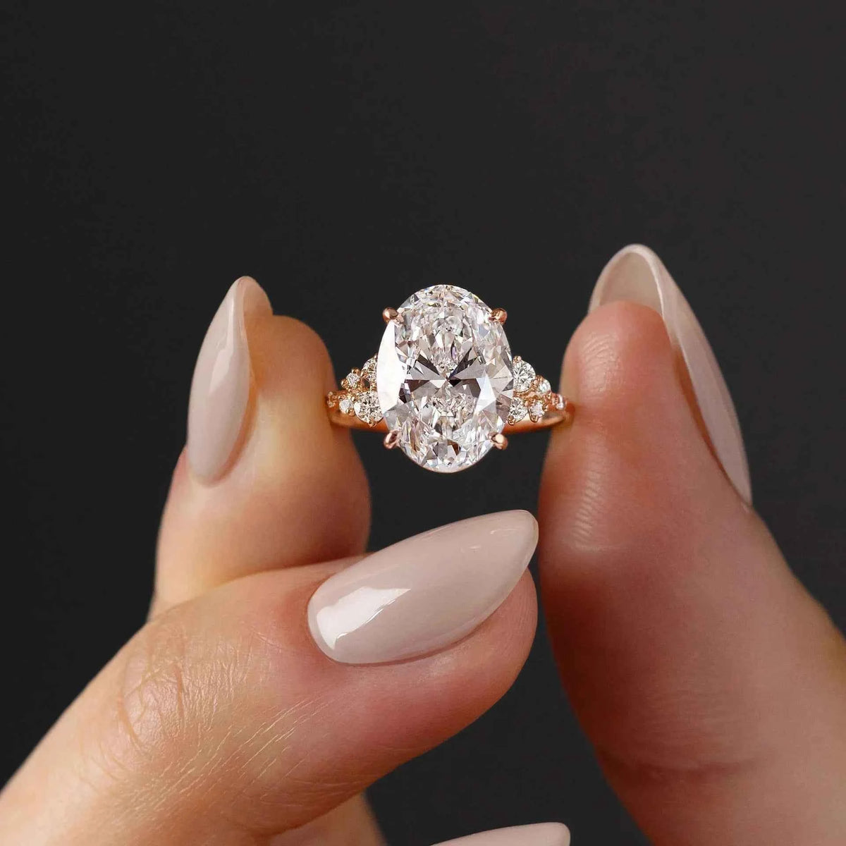 Anel Solitario Oval de Moissanite 1 a 3ct em Ouro 18K com Moissanite Cor D VVS1 Certificada GRA - Monli
