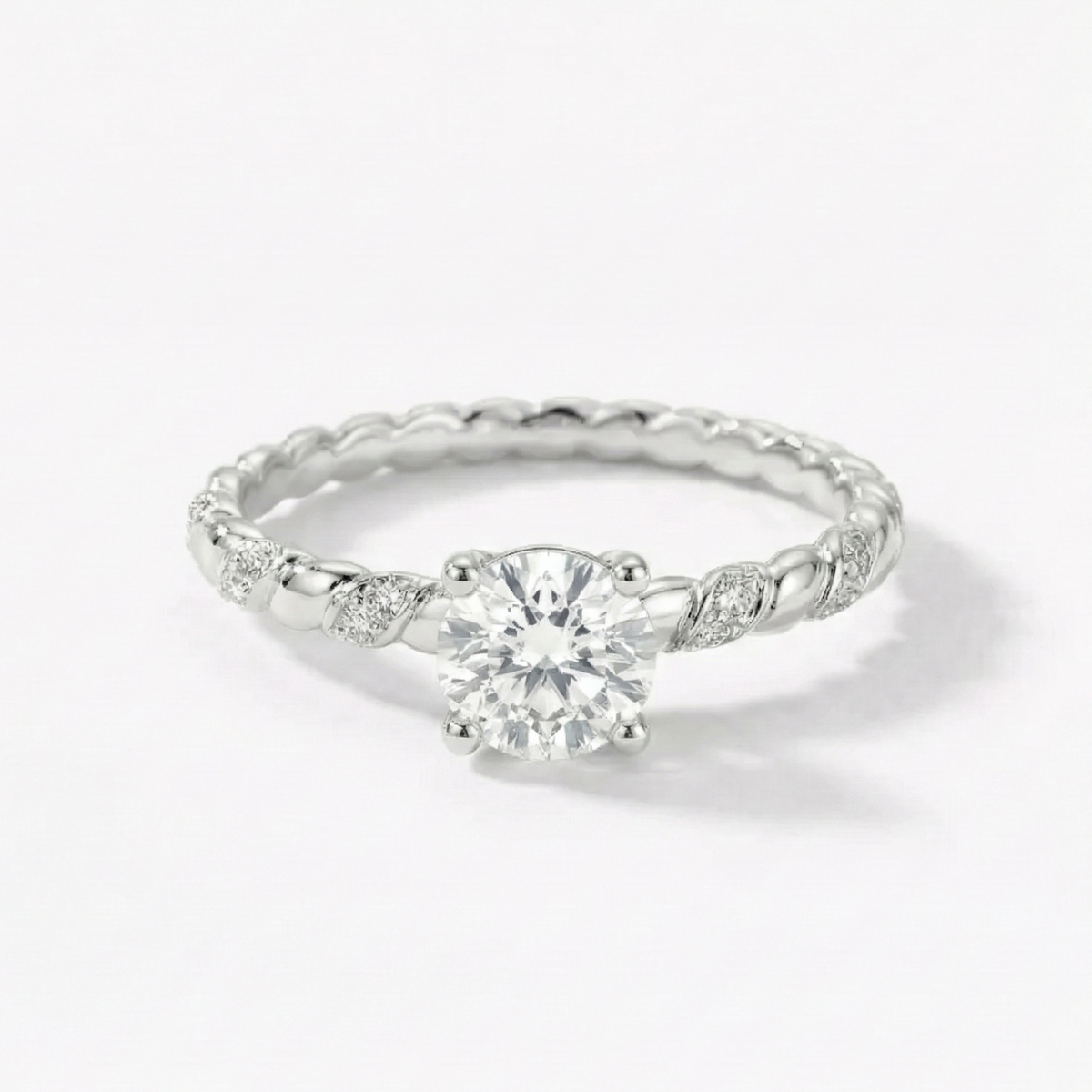 Anel Solitário de Moissanite 1ct Prata 925 com Design Torcido e Moissanite Cor D VVS1 Certificada