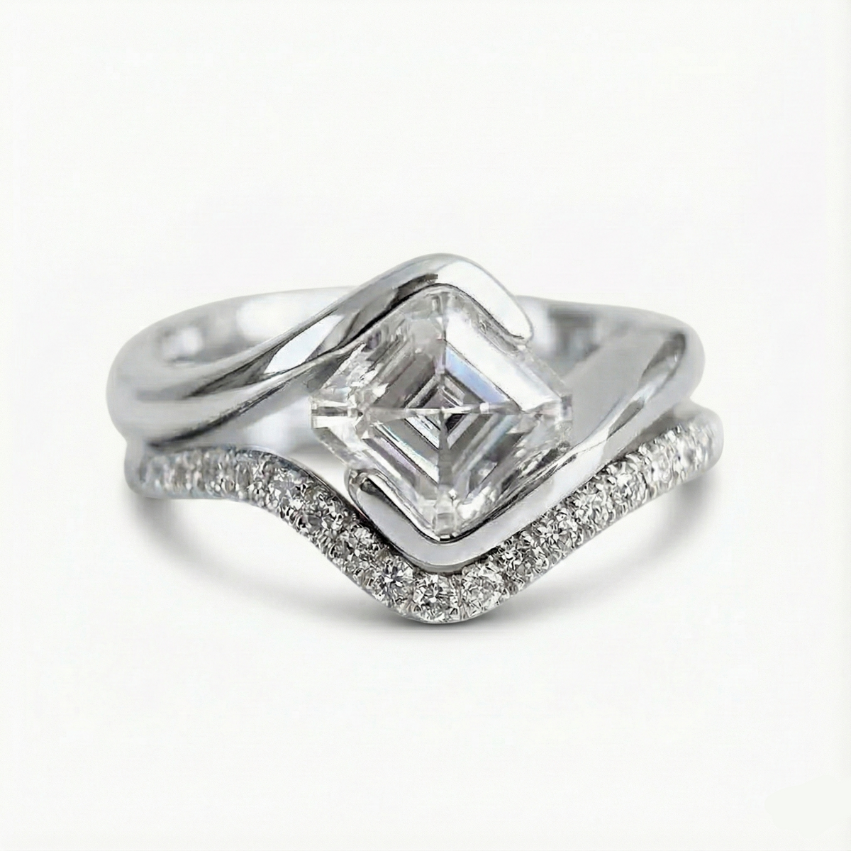 Anel Solitário de Moissanite Corte Asscher 1 Quilate em Prata 925 com Cravação Meia Moldura, Moissanite Cor D VVS1 Certificada — Monlí