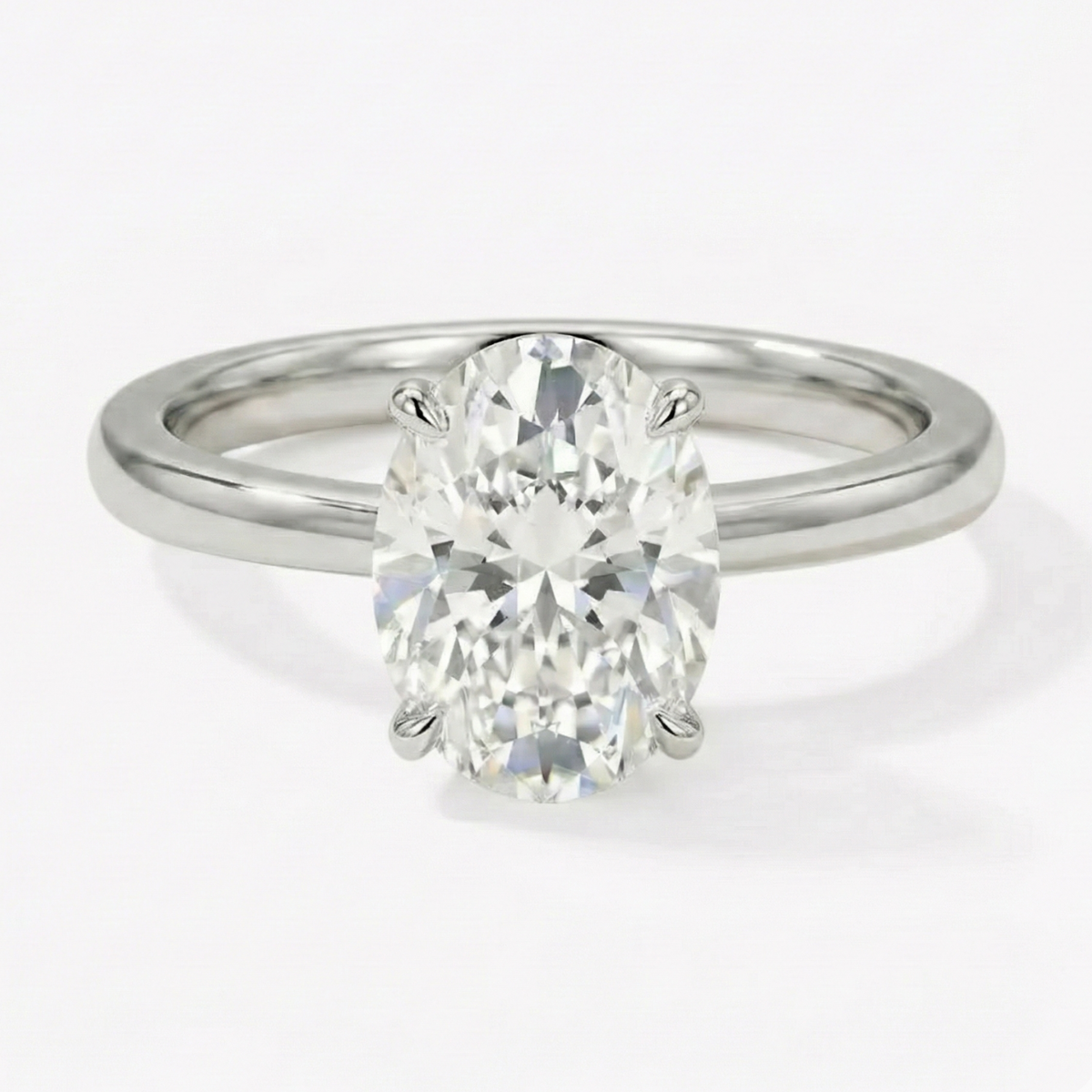 Anel Solitário de Moissanite Oval 4,5ct em Prata 925 com Banho de Ouro Branco 18k, Halo Oculto, Moissanite Cor D VVS1 Certificada