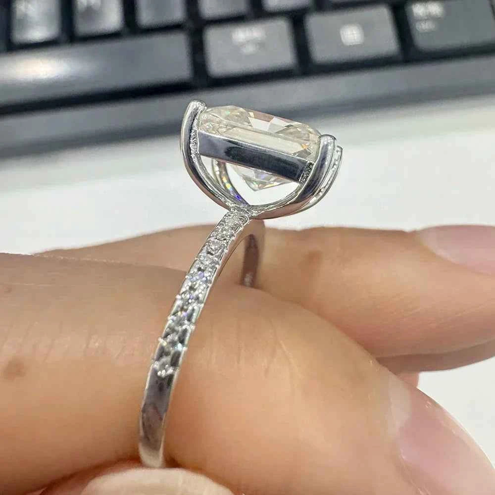 Anel Solitário de Moissanite Radiant Cut 1ct, 2ct, 3ct ou 4ct em Prata 925, Moissanite Cor D VVS1 Certificada — Monlí