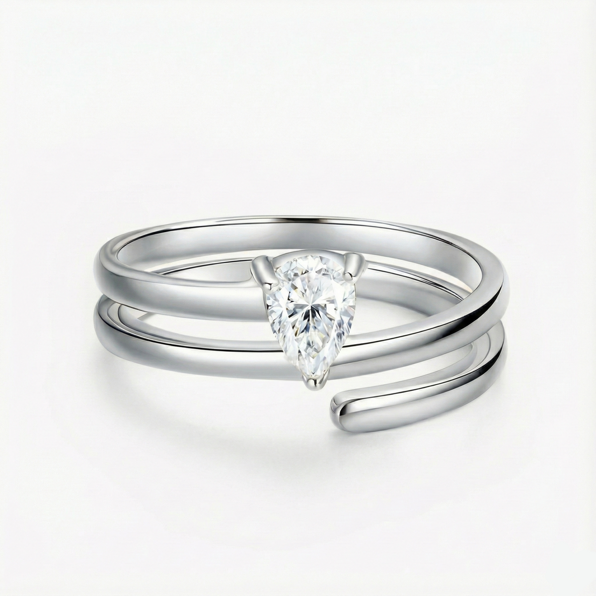 Anel de Dedinho de Moissanite Gota 0.5ct em Prata 925 com Banho em Ouro 18k, Moissanite Cor D VVS1 Certificada