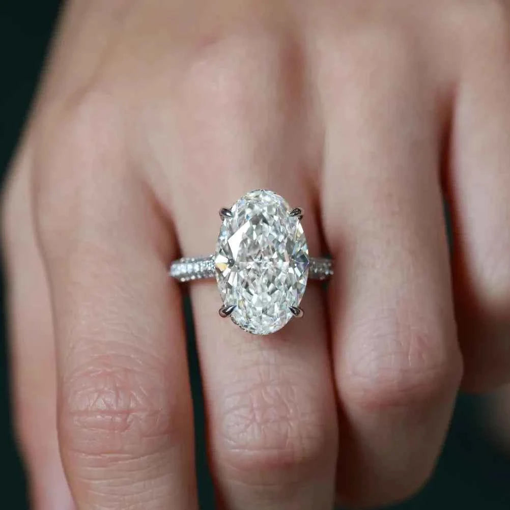 Anel de Moissanite 8ct em Prata 925 com Ródio - Moissanite Cor D VVS1 Certificada (14x10mm)