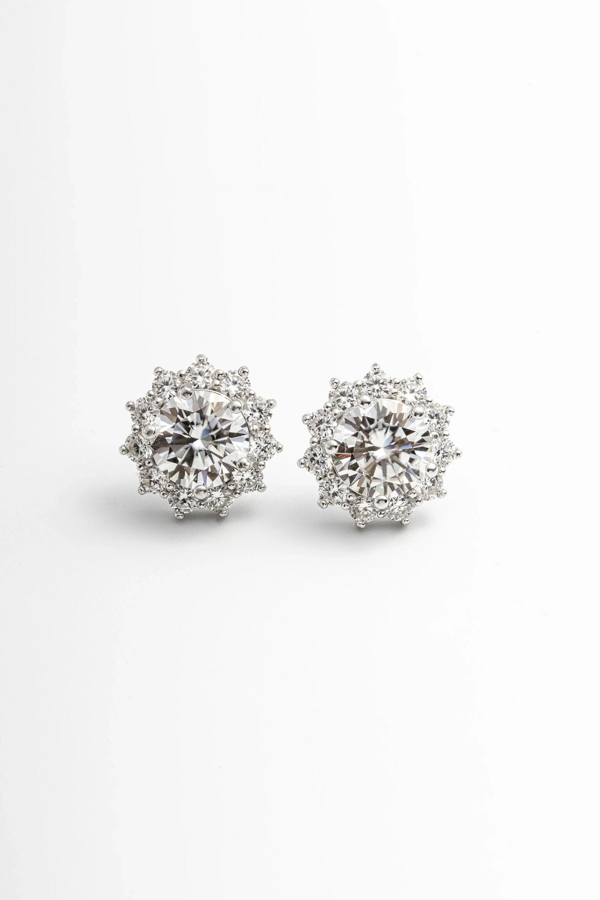 Brinco Estelar Moissanite 1.5 Quilates em Prata 925 com Ródio - Monlí