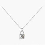 Colar Pingente Moissanite 0,5ct Cadeado, Prata 925 com Ródio e Moissanite Cor D VVS1 Certificada