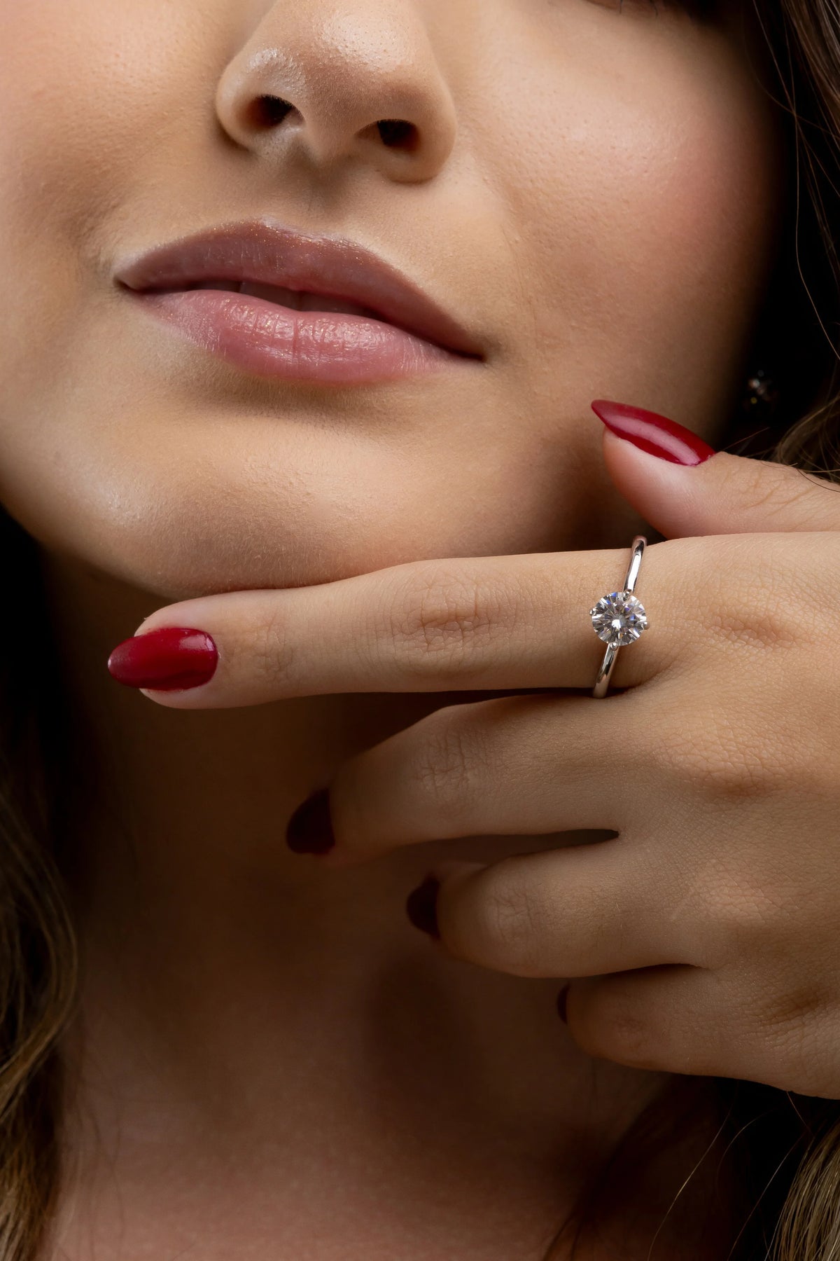 Anel Solitário Moissanite 0.5 Quilates com 4 Garras em Prata 925 e Ródio - Monlí