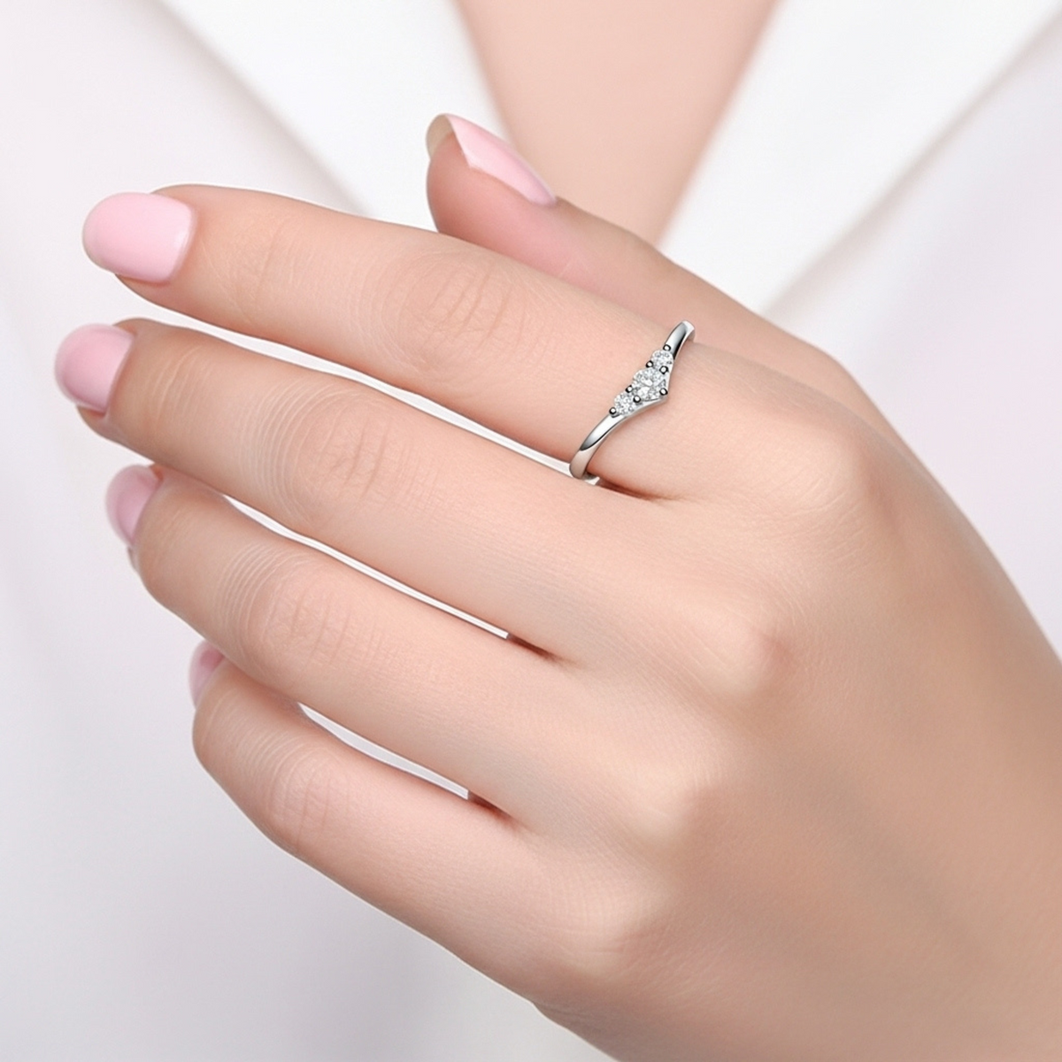 Anel Meia Aliança Moissanite Brilhante 0,16ct Total em Prata 925 com Ródio e Moissanite Cor D VVS1 Certificada