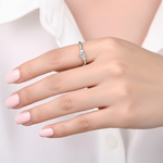 Anel Meia Aliança Moissanite Brilhante 0,16ct Total em Prata 925 com Ródio e Moissanite Cor D VVS1 Certificada