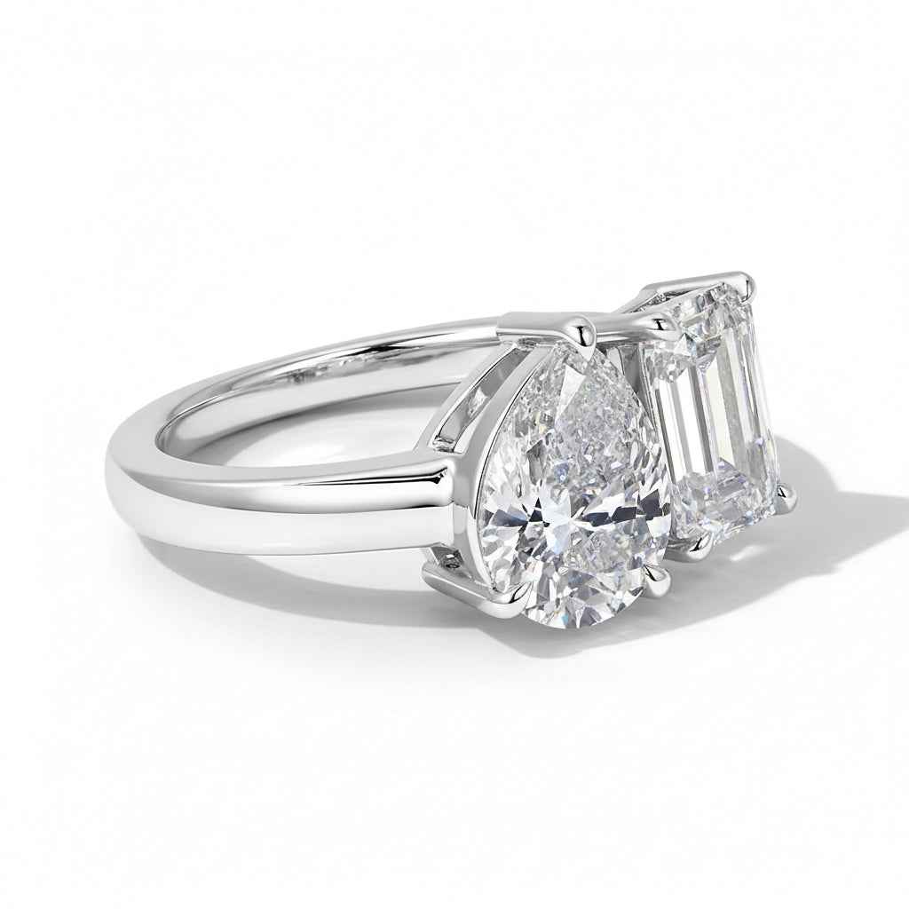 Anel Duas Pedras Moissanite Gota e Esmeralda, Toi Et Moi, 2ct • 4ct • 5ct em Prata 925 com Ródio, Moissanite Cor D VVS1 Certificada