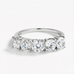 Anel Meia Aliança de Moissanite Oval 2,5–5ct em Prata 925 Banhada a Ouro 18k, Moissanite Cor D VVS1 Certificada — Monlí