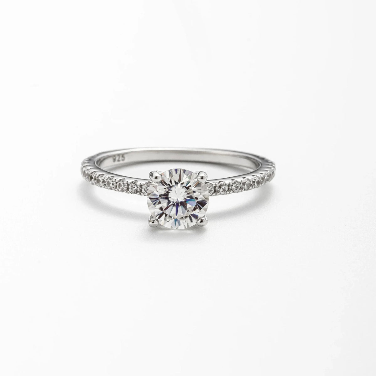 Anel Moissanite 1,25ct Brilhante com Cravejado Completo, Prata 925 com Ródio, Moissanite Cor D VVS1 Certificada - Monlí