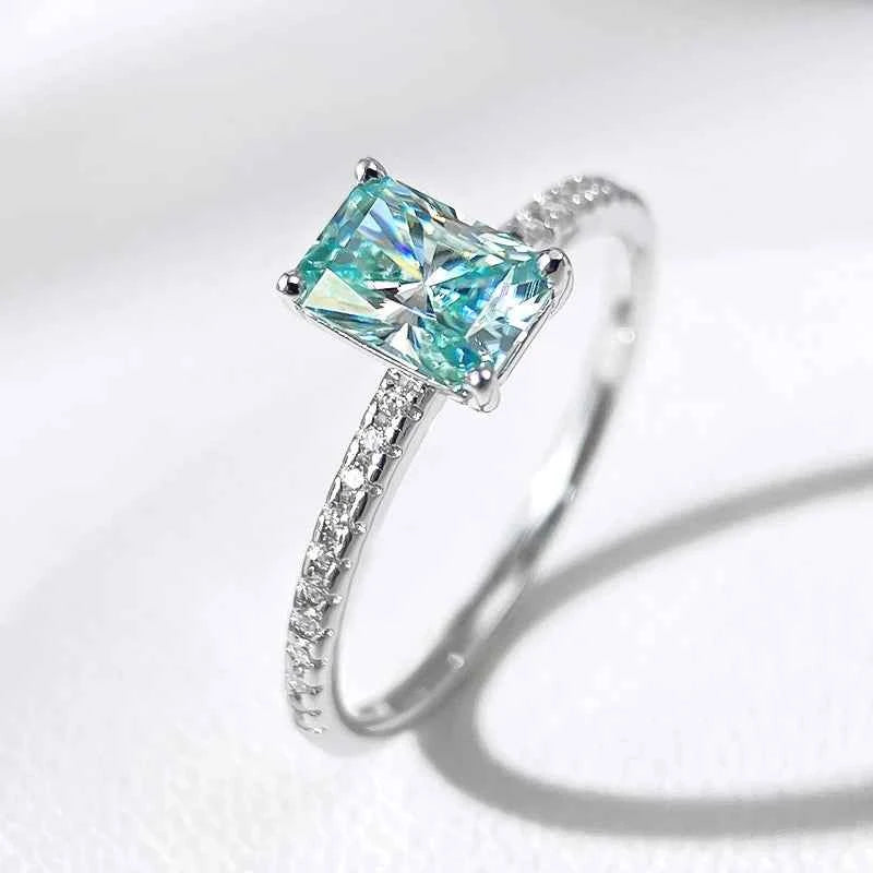 Anel Moissanite Azul 1ct 2ct Lapidação Princesa em Prata 925 com Ródio e Moissanite Cor D VVS1 Certificada