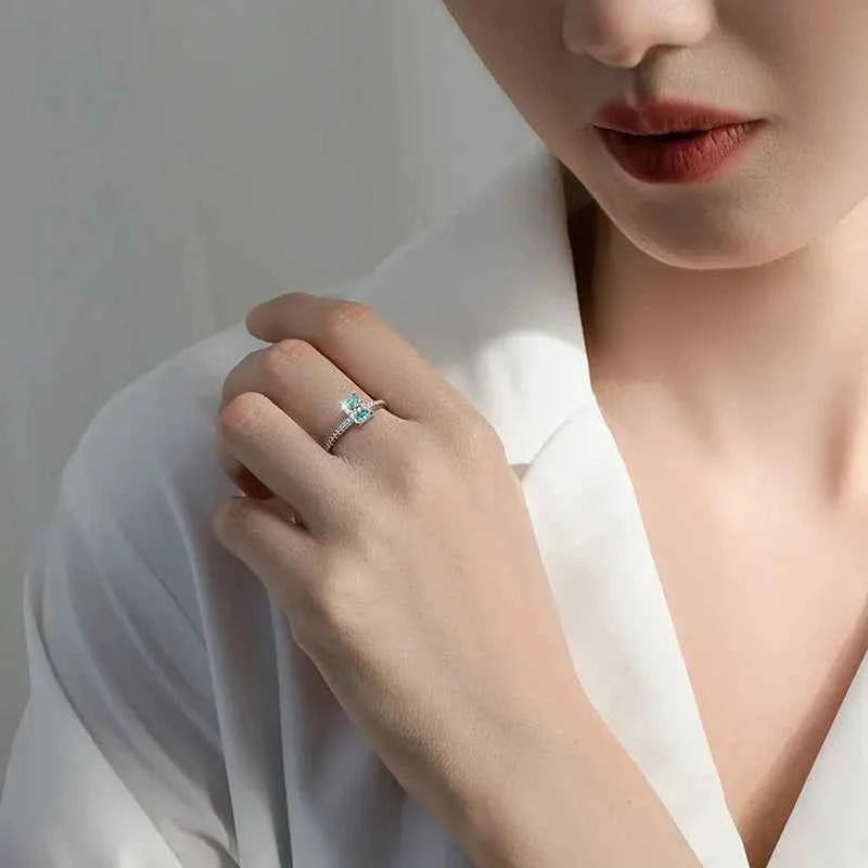 Anel Moissanite Azul 1ct 2ct Lapidação Princesa em Prata 925 com Ródio e Moissanite Cor D VVS1 Certificada