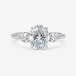 Anel Moissanite Oval 3 Pedras, Prata 925 com Ródio, 4ct e 8ct, Laterais em Gota, Certificado D VVS1