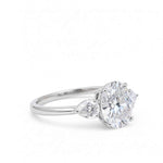 Anel Moissanite Oval 3 Pedras, Prata 925 com Ródio, 3,7ct e 9,6ct, Laterais em Gota, Certificado D VVS1