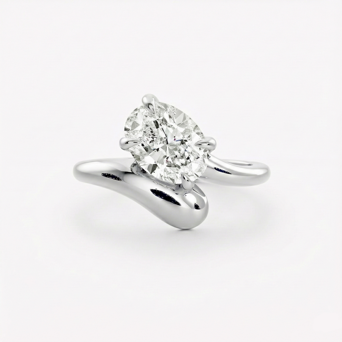 Anel Solitário Aberto Ajustável Moissanite Oval 1.5ct em Prata 925 Banhado a Ouro 18k – D Color VVS1 com Certificação GRA – Monlí