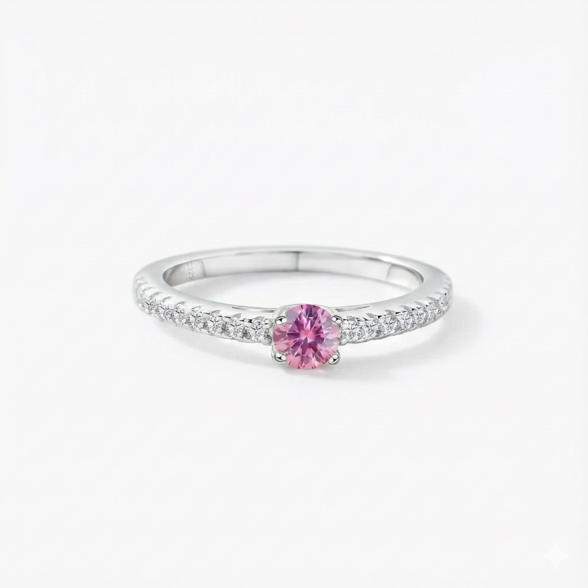 Anel Solitário Cravejado Moissanite Colorida 0.3ct – 4mm – Prata 925 – D Color VVS1 – Moissanite Azul, Verde, Rosa, Amarelo