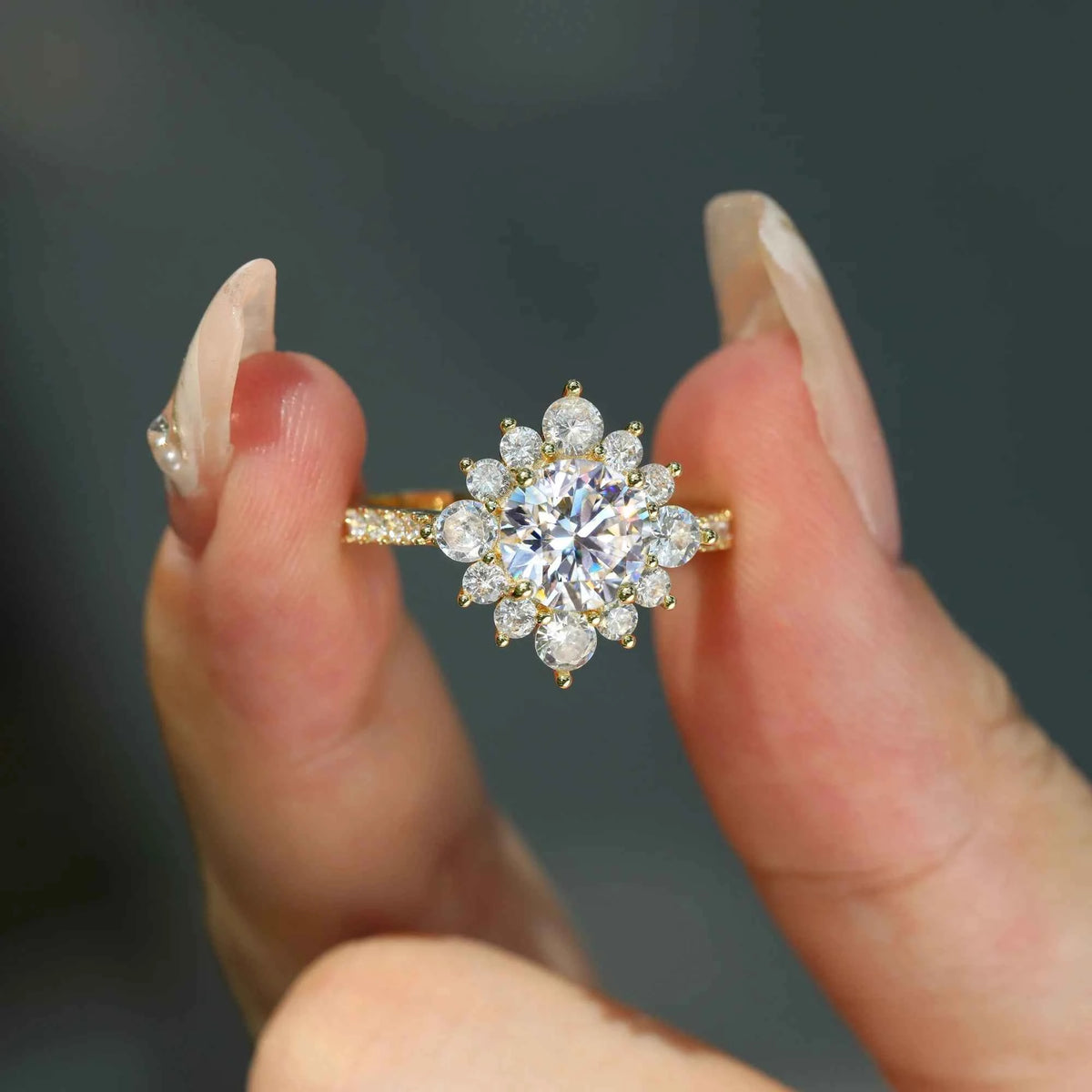 Anel Solitário Halo 1ct 2ct 3ct Moissanite Prata 925 Banhado a Ouro 18K Anel de Noivado Luxo