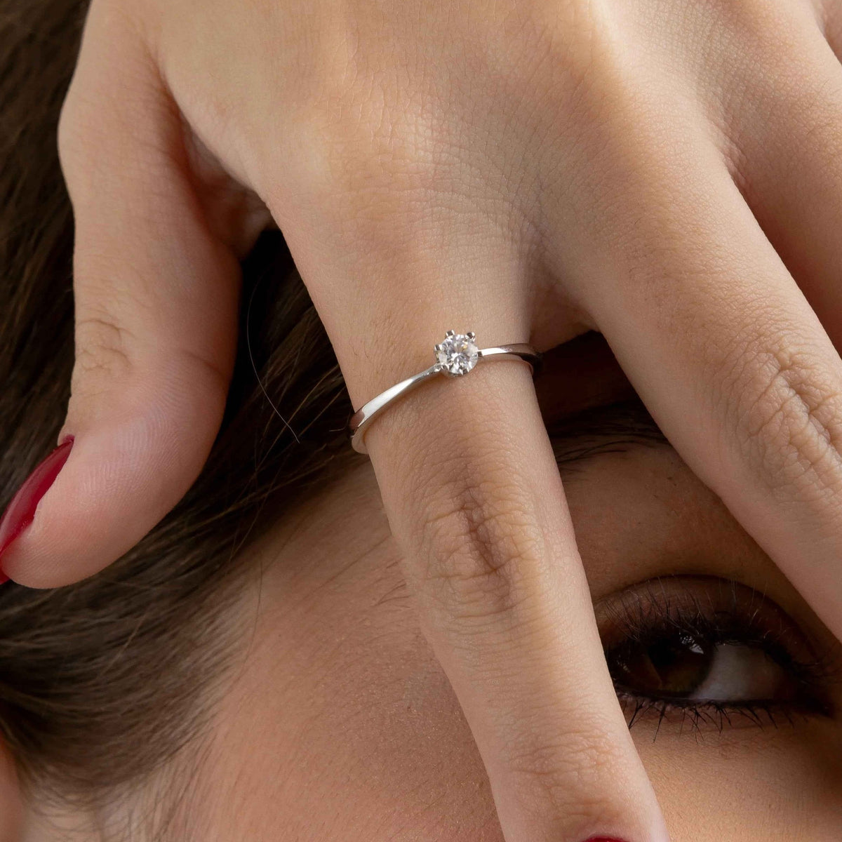 Anel Solitário Moissanite 0,3ct Brilhante com 6 Garras em Prata 925 Ródio, Cor D VVS1 Certificada