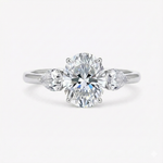 Anel Solitário Moissanite Oval 3 Pedras, Prata 925 com Ródio, 4ct e 8ct, Laterais em Gota, Certificado D VVS1