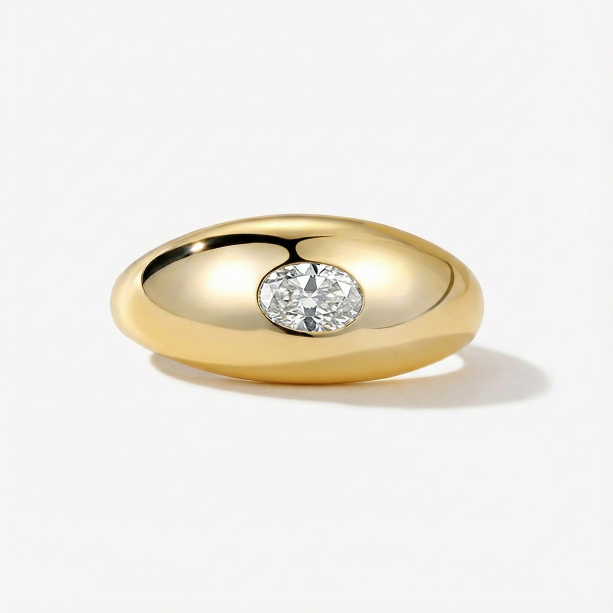 Anel Solitário Oval 0.5ct de Moissanite Cor D VVS1 em Prata 925 com Banho de Ouro 18k — Joia Fina Certificada GRA, Design Clássico e Elegante — Monlí