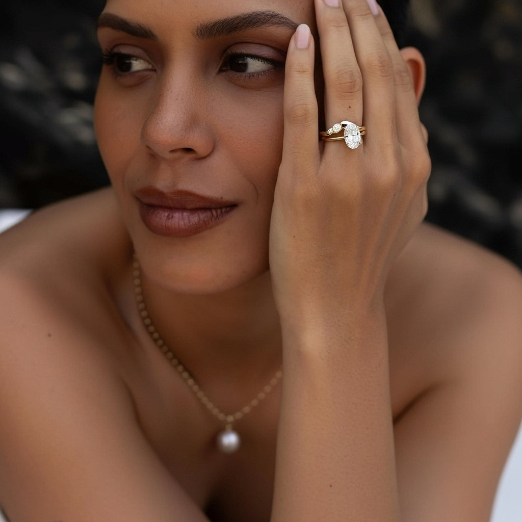 Anel Solitário Oval de Moissanite 1 a 3ct em Prata 925 com Banho de Ouro 18K, Moissanite Cor D VVS1 Certificada — Monlí