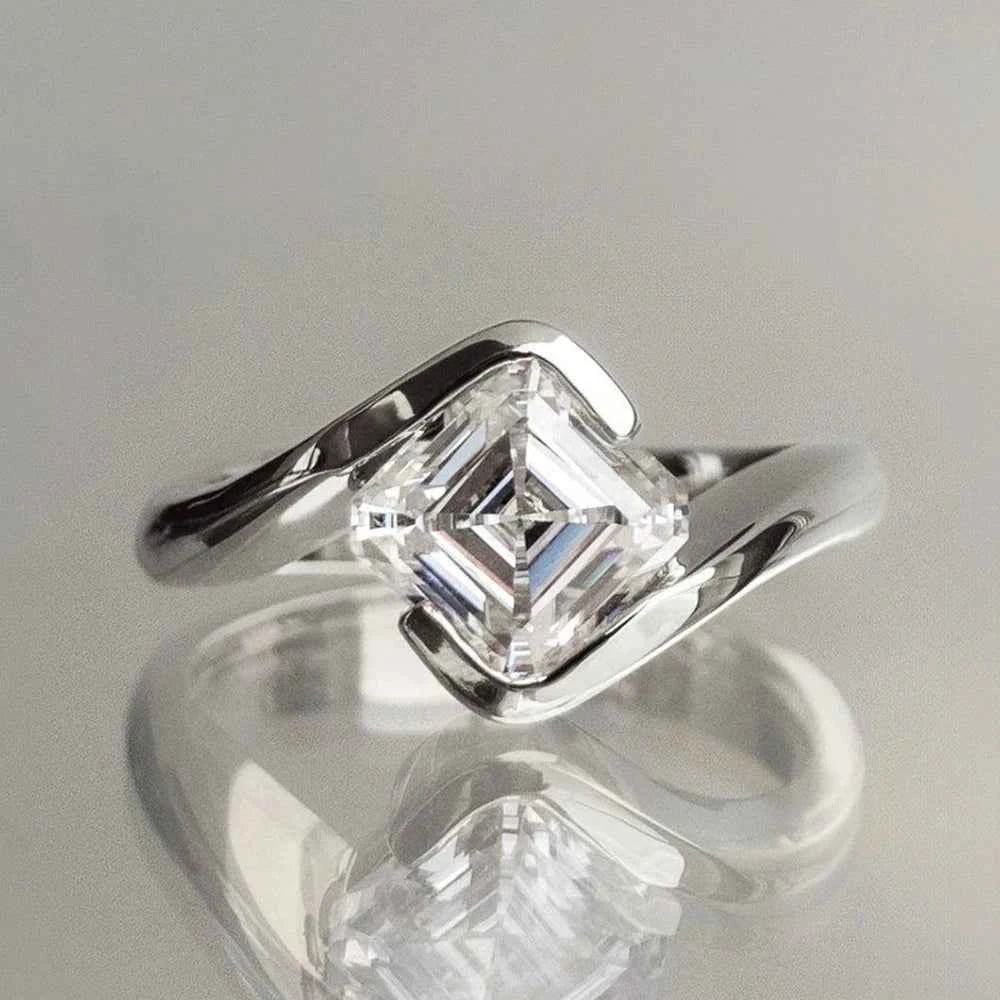 Anel Solitário de Moissanite Corte Asscher 1 Quilate em Prata 925 com Cravação Meia Moldura, Moissanite Cor D VVS1 Certificada — Monlí