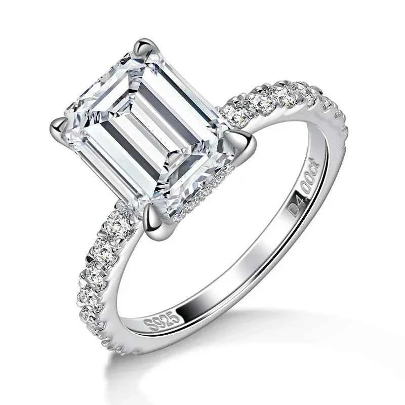 Anel de Moissanite Corte Emerald 4 Quilates com Halo em Prata 925, Moissanite Cor D VVS1 Certificada — Monlí