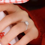 Anel de Moissanite Halo 0.5ct ou 1ct em Prata 925, Moissanite Cor D VVS1 Certificada — Monlí