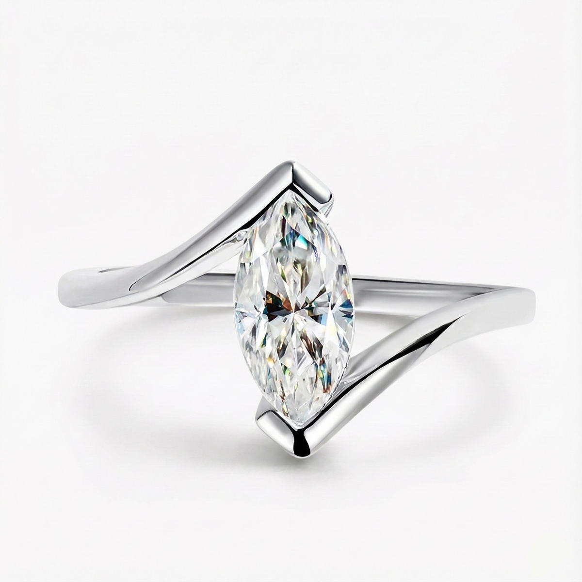 Anel Solitário de Moissanite Marquise Navette 1ct em Prata 925 Banhada a Ouro 18k, Design Clássico e Elegante, Moissanite Cor D VVS1 Certificada