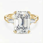 Anel Solitário de Moissanite em Prata 925 com Banho de Ouro 14k - Lapidação Emerald 10 Quilates (10×14mm) e Moissanite Cor D VVS1 Certificada