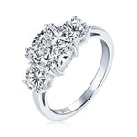 Anel Três Pedras Cushion Cut 3.5ct em Moissanite Cor D VVS1 Certificada em Prata 925 — Monlí