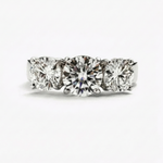 Anel Três Pedras Moissanite Brilhante 2,75ct em Prata 925 com Ródio, Cor D VVS1 Certificada