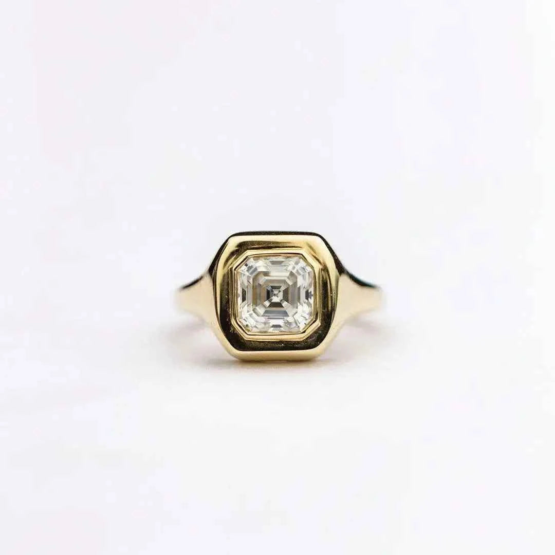 Anel de Moissanite 1,5ct Lapidação Cushion em Prata 925 com Banho de Ouro 18k e Cravação em Moldura VVS1 Certificada