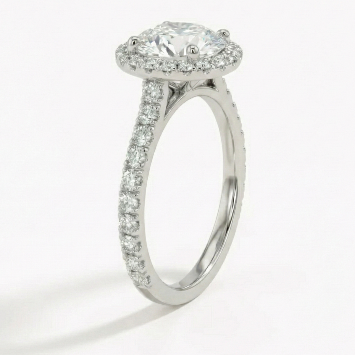 Anel de Moissanite Halo 0.5ct ou 1ct em Prata 925, Moissanite Cor D VVS1 Certificada — Monlí