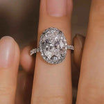 Anel de Moissanite Oval 3ct ou 5ct em Prata 925 com Banho de Ouro 18k, Moissanite Cor D VVS1 Certificada — Monlí