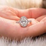 Anel de Moissanite Oval 3ct ou 5ct em Prata 925 com Banho de Ouro 18k, Moissanite Cor D VVS1 Certificada — Monlí