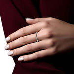 Anel Cravejado de Moissanite Brilhante 0,15ct em Prata 925 com Ródio e Moissanite Cor D VVS1 Certificada