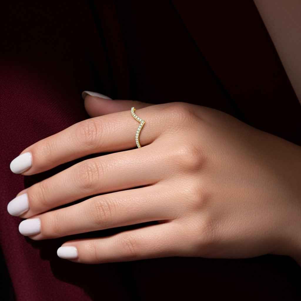 Anel Cravejado de Moissanite Brilhante 0,15ct em Prata 925 com Ródio e Moissanite Cor D VVS1 Certificada