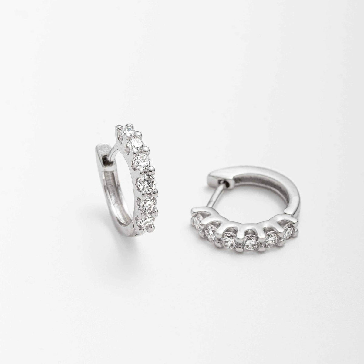 Brinco Argola Moissanite 0,3ct Brilhante, Prata 925 com Ródio, VVS1 Certificada