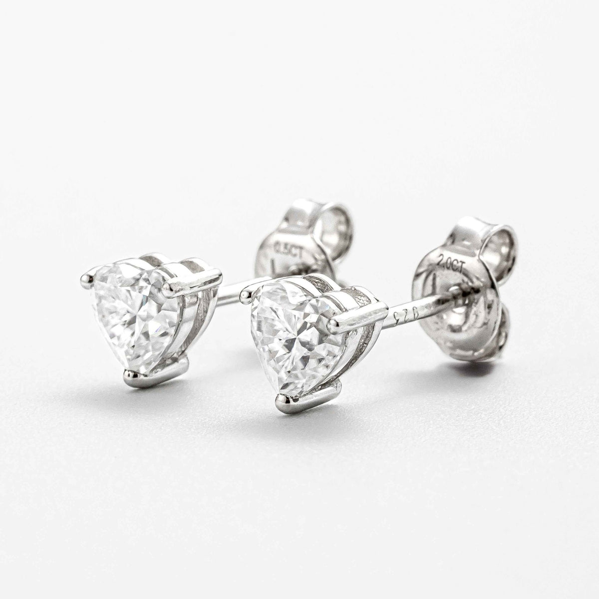 Brinco Moissanite Coração Prata 925 com Ródio 1ct Certificado Cor D VVS1