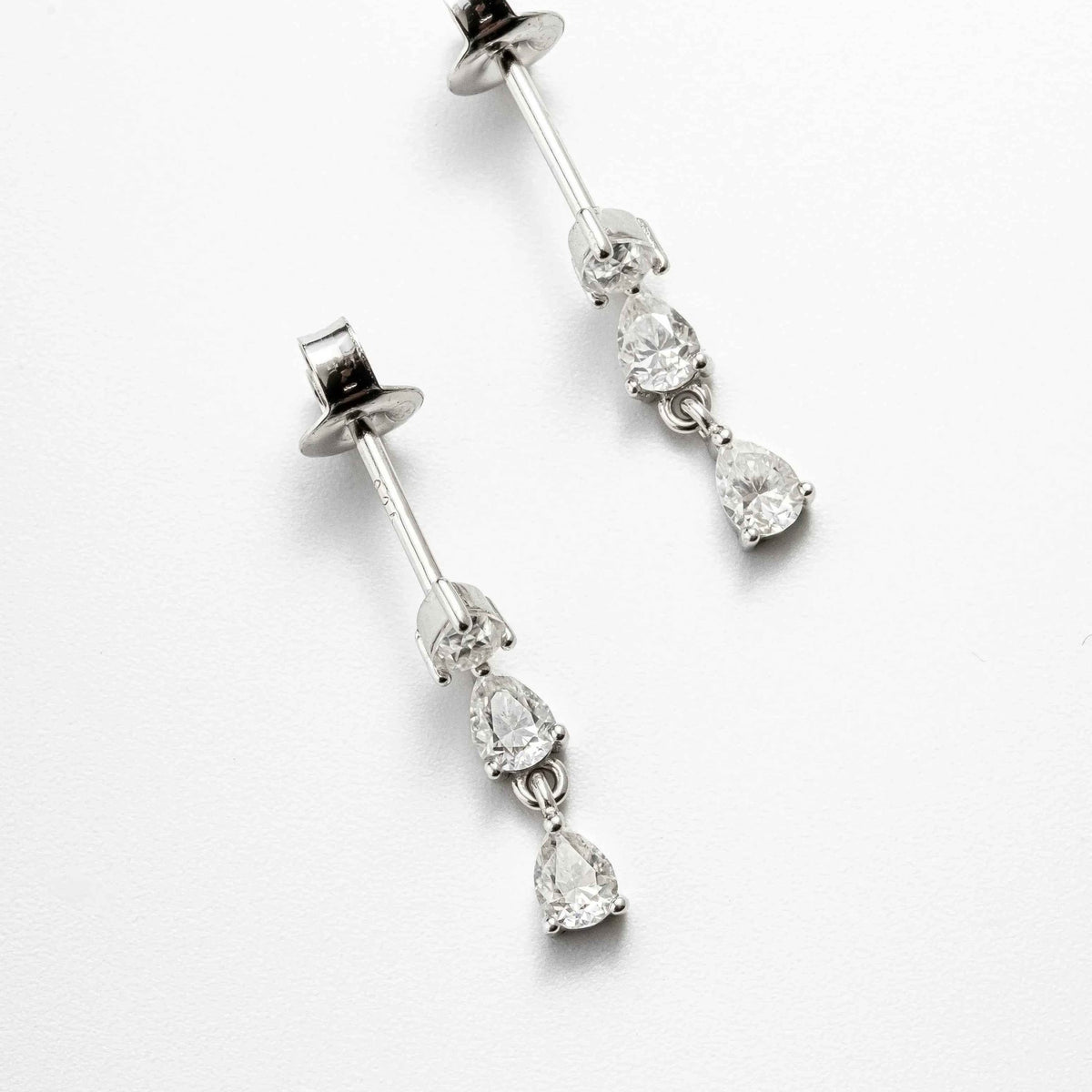 Brinco Moissanite Prata 925 0,5ct Lapidação Gota com Ródio, Cor D VVS1 Certificada