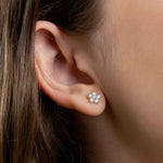 Brinco Moissanite Prata 925 com Ródio - Flor 0,6ct Gota Cravejado, Moissanite Cor D VVS1 Certificada