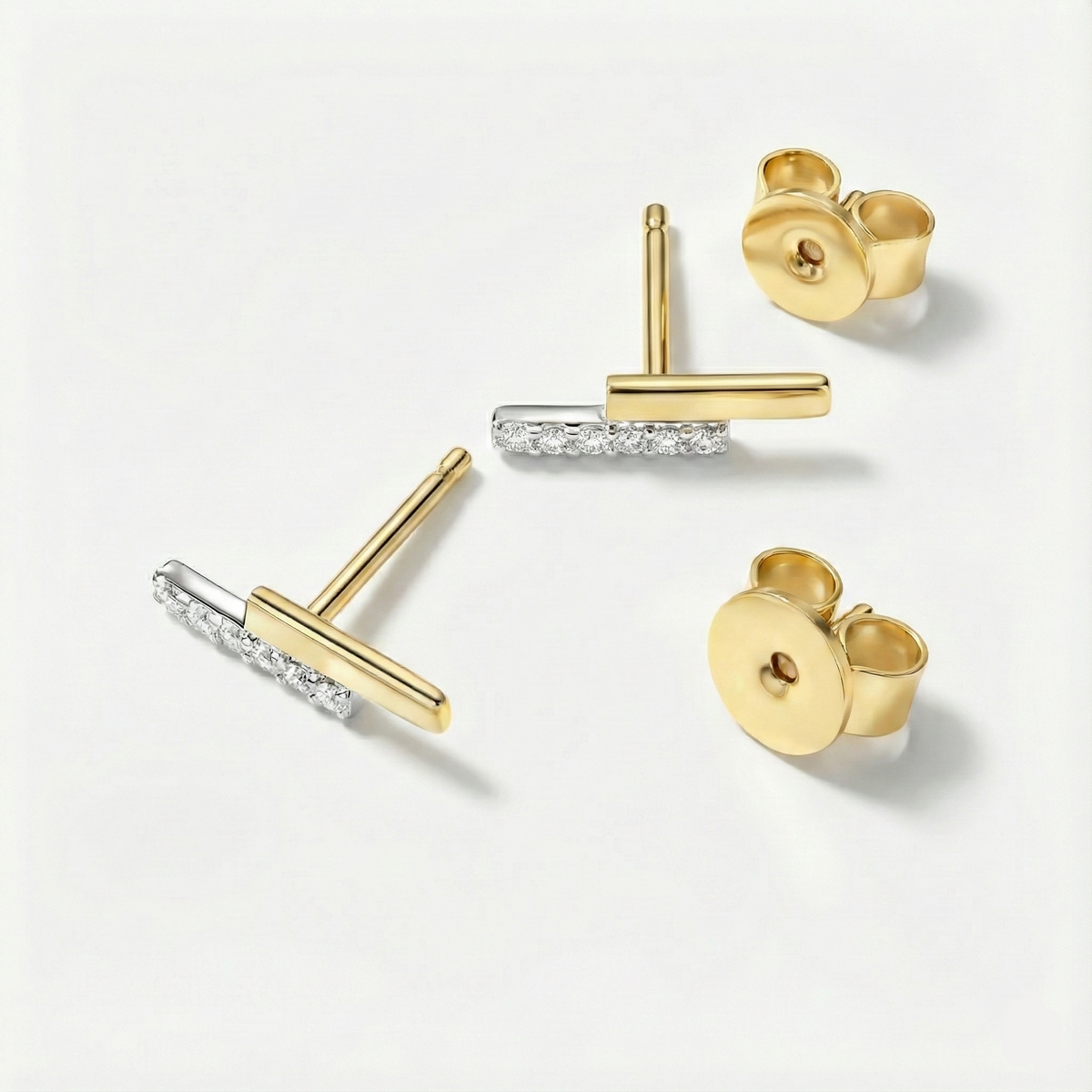 Brinco de Barra com Moissanite Brilhante em Prata 925, Moissanite Cor D VVS1 Certificada — Monlí