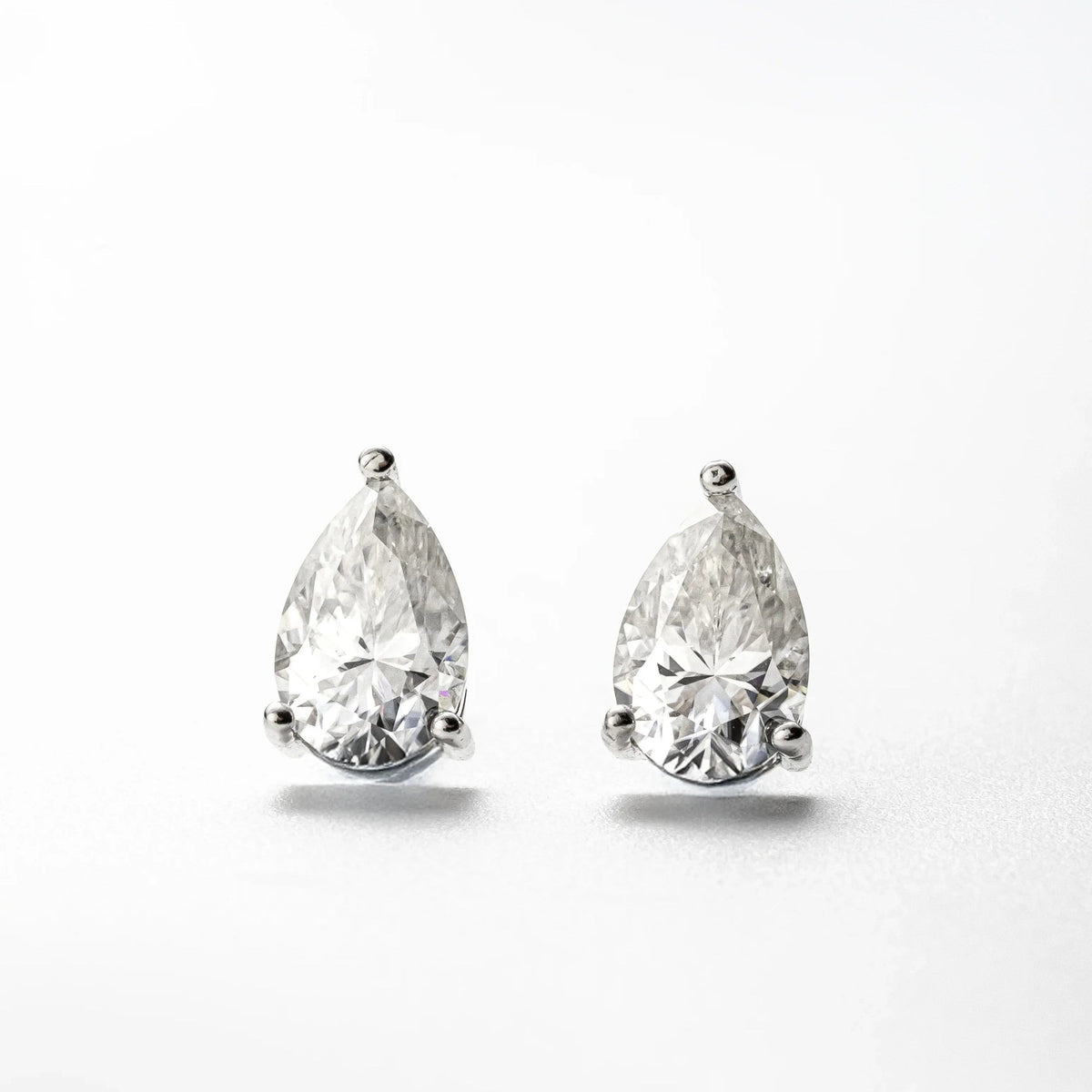 Brinco 3ct de Moissanite Lapidação Gota, Prata 925 com Ródio, Moissanite Cor D VVS1 Certificada - Monlí