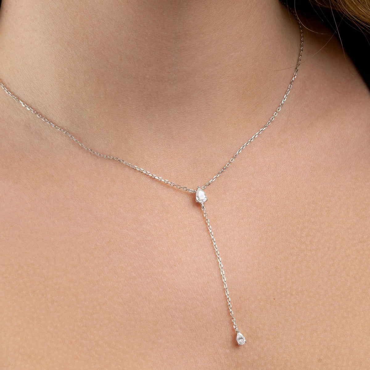 Colar Gravata Moissanite 0,75ct D VVS1 Certificada em Prata 925 com Ródio