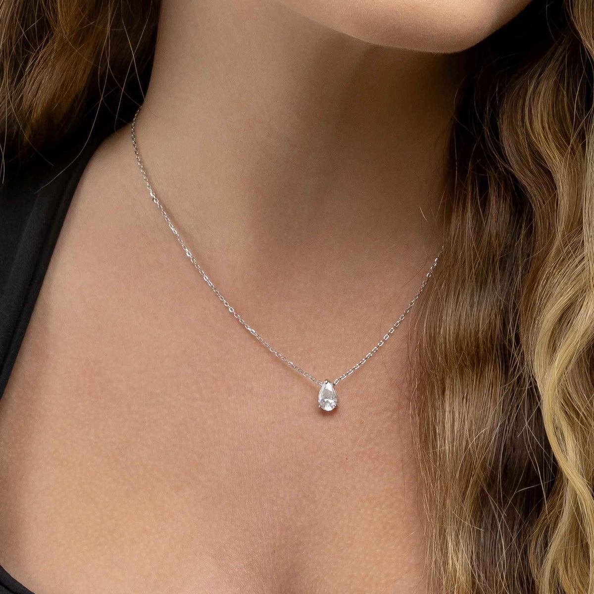 Colar Moissanite 1,5ct Prata 925 com Ródio, Gota Cor D VVS1 Certificada