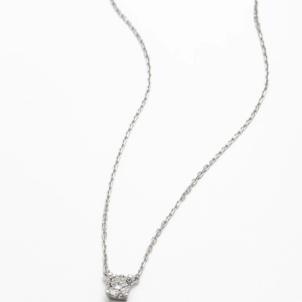 Colar Ponto de Luz 0,5ct de Moissanite Brilhante, Prata 925 com Ródio, Moissanite Cor D VVS1 Certificada - Monlí