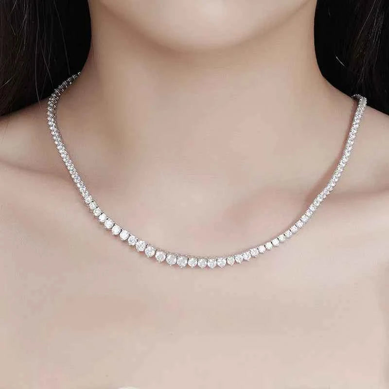Colar Riviera de Moissanite Brilhante em Prata 925, Cravação de 3 Garras e Gradiente de Pedras Cor D VVS1 Certificada